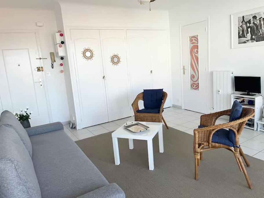 Hendaye Plage Charmant Studio 2Pers Avec Grande Terrasse Vue Mer Exterior foto